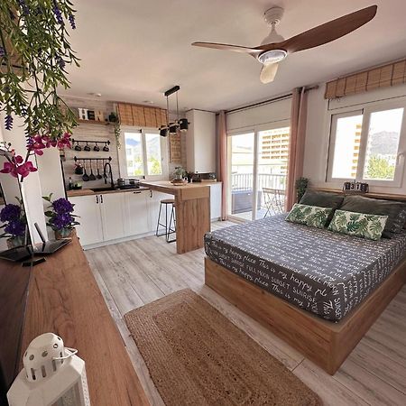 Sunrisemare Vacational Studio Росас Экстерьер фото