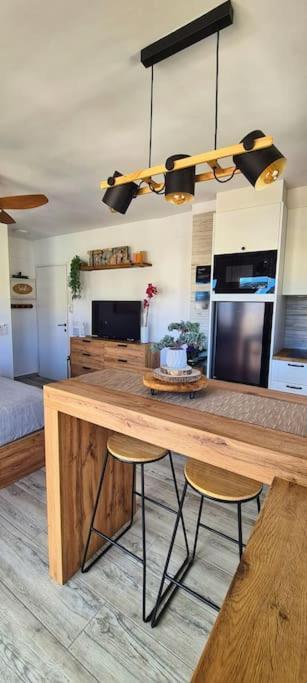 Sunrisemare Vacational Studio Росас Экстерьер фото