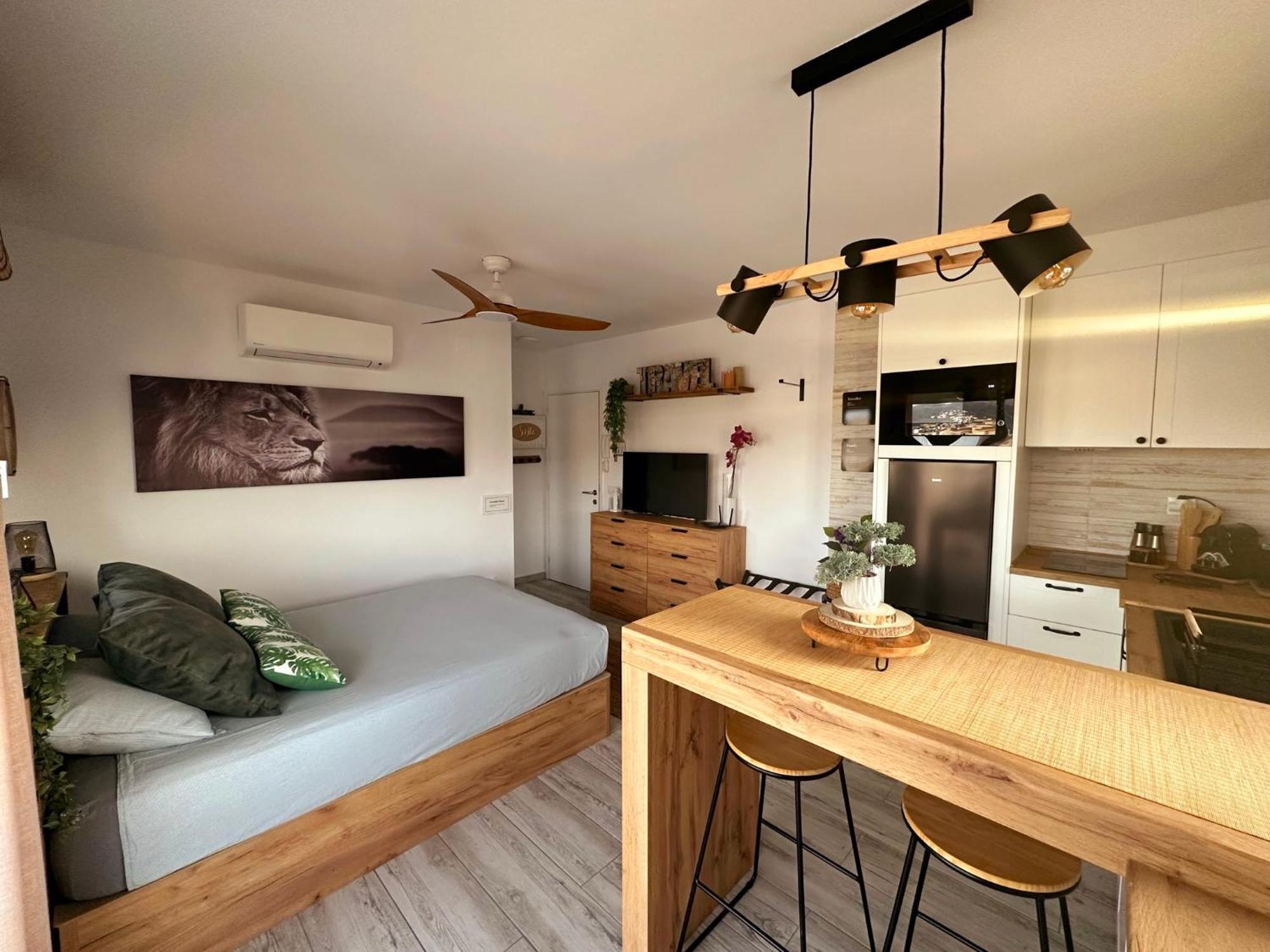 Sunrisemare Vacational Studio Росас Экстерьер фото